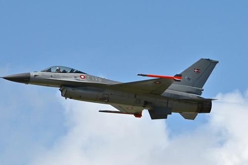 Không quân Ukraine thừa nhận F-16 'không thể cạnh tranh' với Su-35 của Nga