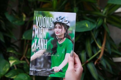 'Vương miện xanh' của hoa hậu Nguyễn Thanh Hà