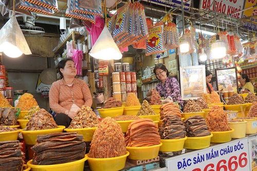 Châu Đốc nhộn nhịp du khách trong mùa hành hương