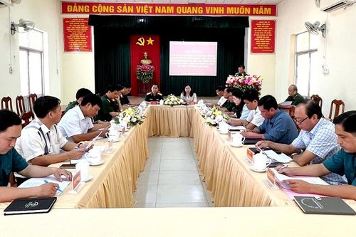 An Phú sơ kết thực hiện cuộc vận động 'Chung tay vì người nghèo'