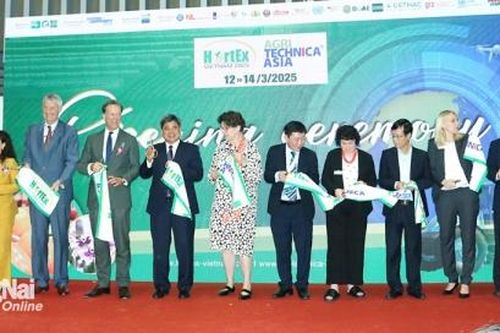 Khai mạc triển lãm quốc tế về công nghệ sản xuất và chế biến rau, hoa quả Việt Nam