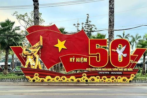 Tuyên truyền các hoạt động tổng kết 50 năm nền văn học, nghệ thuật Việt Nam
