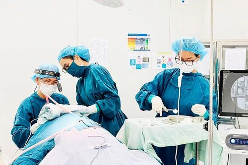 Chính sách đãi ngộ, thu hút bác sĩ: Động lực phát triển ngành Y tế - Kỳ 1: Giải bài toán thiếu bác sĩ