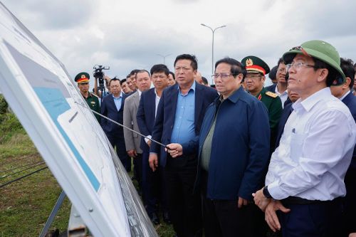 Đề nghị giao nhiệm vụ cơ quan thẩm quyền nghiên cứu tiền khả thi nâng cấp sân bay Chu Lai