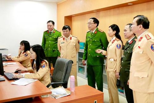 Nhanh chóng tiếp nhận nhiệm vụ mới để phục vụ nhân dân