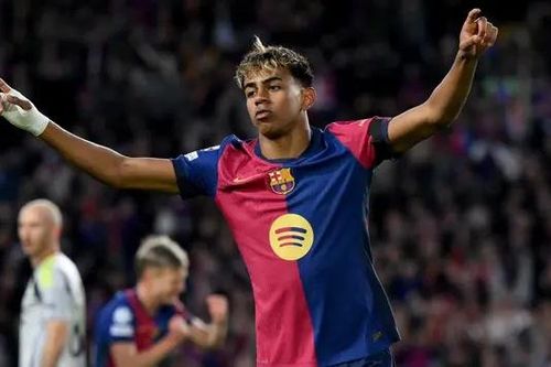 Xác định bốn đội bóng đầu tiên vào tứ kết Champions League
