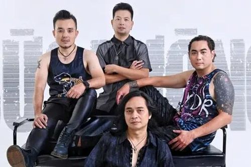 Bức Tường tổ chức đêm nhạc kỷ niệm 30 năm hoạt động