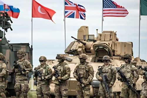 NATO sẽ thoát 'tình trạng chết não' nếu châu Âu tự chủ quân sự?