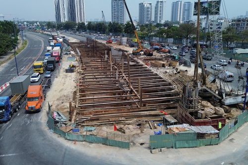 Chủ tịch TP.HCM yêu cầu đẩy nhanh tiến độ hoàn thiện nút giao An Phú