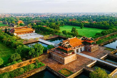 Nước ta từng có 31 tỉnh dưới thời vua nào?