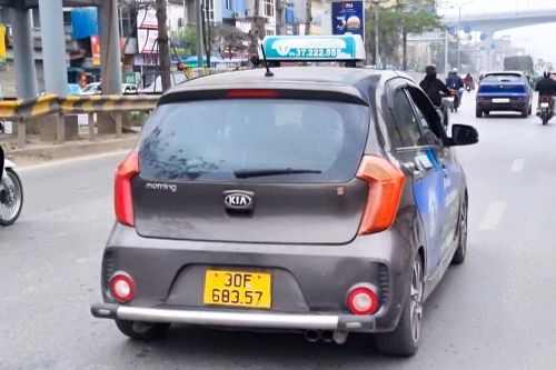 Dán băng dính sửa biển số từ E thành F, tài xế bị phạt hơn 20 triệu đồng