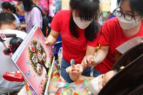 Thuốc điều trị bệnh hiếm: Chi phí đắt đỏ, không dễ tiếp cận