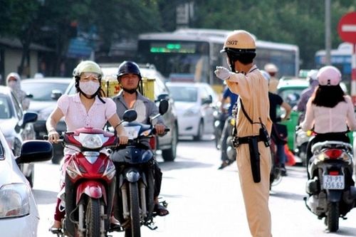 'Biến hóa' biển số tránh phạt 'nguội'