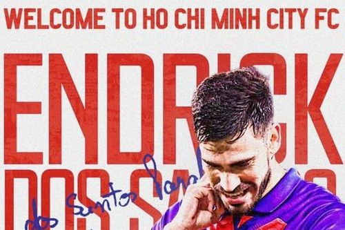 Cầu thủ đang chơi ở V-League lên tuyển Malaysia, ngôi sao bị tạt axit trở lại