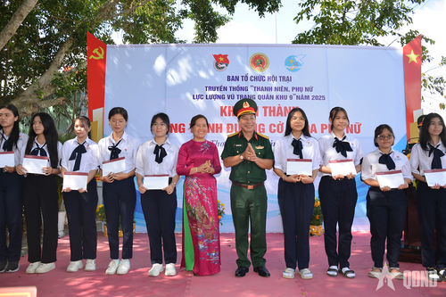 Thanh niên, phụ nữ LLVT Quân khu 9 tổ chức nhiều hoạt động ý nghĩa hướng về cộng đồng