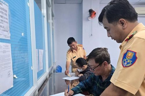Thông suốt việc của dân