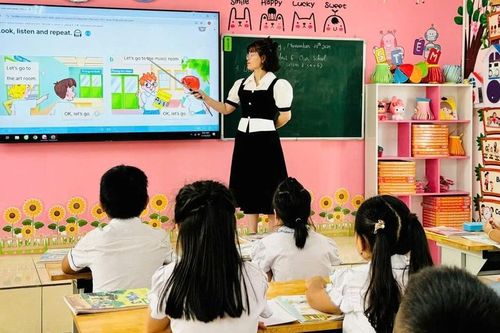 Xây dựng hệ sinh thái song ngữ