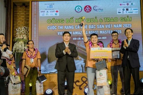 Tìm ra người rang cà phê giỏi nhất Việt Nam