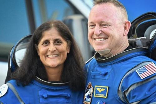 SpaceX hoãn nhiệm vụ giải cứu các phi hành gia ISS vào phút chót