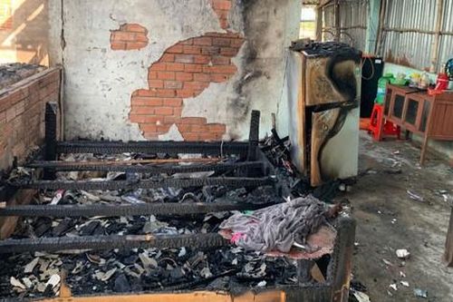 Chập điện làm cháy bốn nhà liền kề ở Bạc Liêu, hai căn bị thiêu rụi