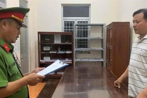 Tạm giam 2 cựu cán bộ ngân hàng liên quan việc giải ngân sai quy định