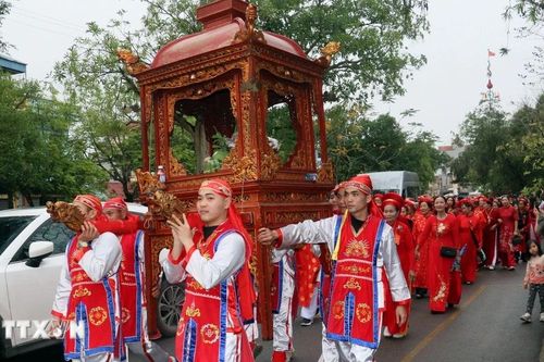 Hòa mình vào không khí ngày Lễ trương yến - mỹ tục của người làng Hành Thiện