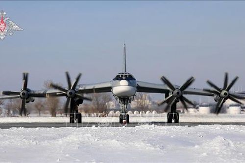 Moskva điều số lượng máy bay ném bom nhiều bất thường tới căn cứ ở Tây Bắc Nga