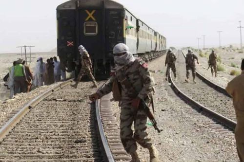 Pakistan giải cứu tàu bị bắt cóc: 33 kẻ khủng bố bị tiêu diệt, 25 con tin và binh sĩ bị chết