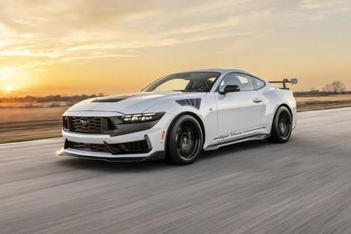 Cận cảnh Ford Mustang Dark Horse 2025 bản giới hạn