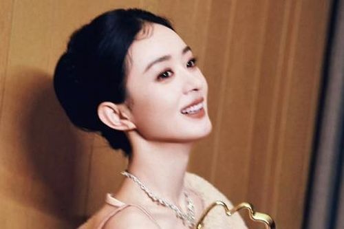 Chuyện gì đang xảy ra với Triệu Lệ Dĩnh?