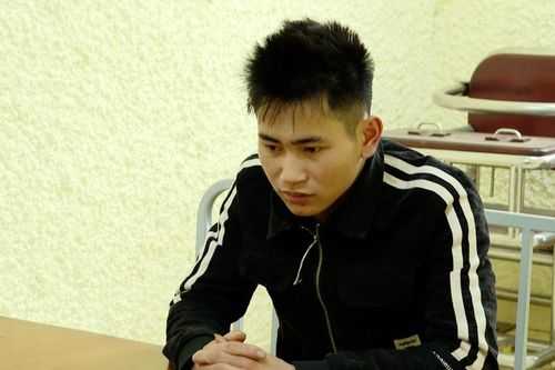 Được bạn mời đến nhà nhậu, hai thanh niên trộm luôn xe máy và điện thoại đi tiêu thụ