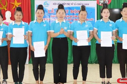 Người 'thắp lửa' phong trào phụ nữ