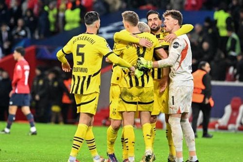 Ngược dòng trên sân Lille, Dortmund tiến vào tứ kết gặp Barcelona