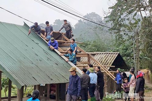 Hỗ trợ hơn 3,93 tỷ đồng cho 131 hộ nghèo huyện Lâm Bình sửa chữa nhà ở