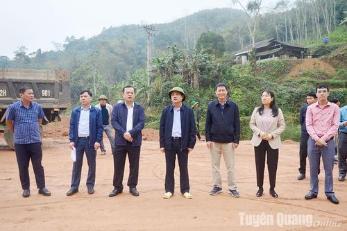 Phó Chủ tịch UBND tỉnh Nguyễn Thế Giang kiểm tra tiến độ thực hiện các Dự án bố trí ổn định dân cư tập trung trên địa bàn huyện Na Hang
