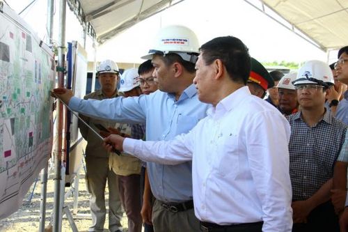 Phó Thủ tướng Hồ Đức Phớc kiểm tra 2 dự án cao tốc qua tỉnh Đồng Nai