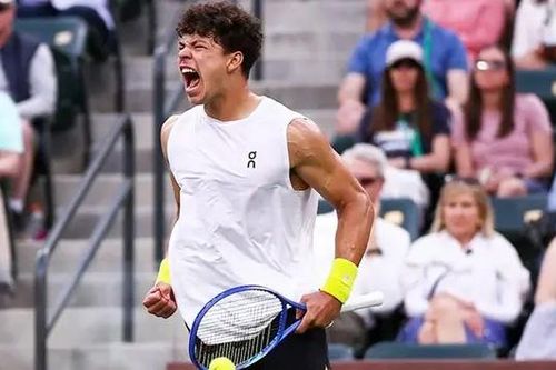 Shelton ghi tên vào tứ kết Indian Wells