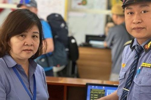 Nhân viên đường sắt kịp thời phát hiện, trả tài sản giá trị cho hành khách