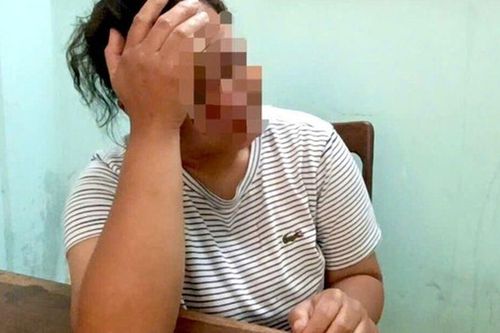 Mẹ bất lực chứng kiến con trai bị gã tình nhân đánh chấn thương sọ não