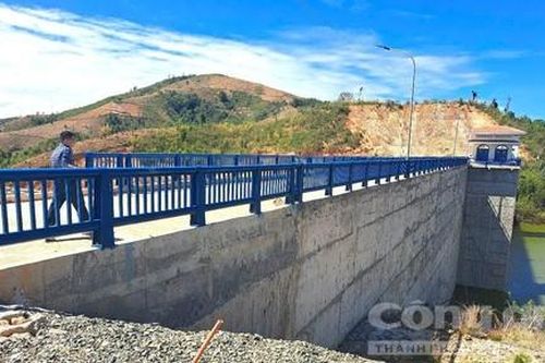 Công trình thủy lợi 553 tỷ đồng lại trễ hẹn cấp nước vào mùa khô năm nay