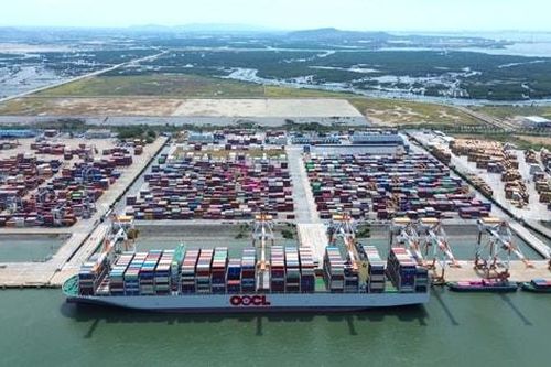 Cảng Tân Cảng Cái Mép - Thị Vải đón tàu container lớn nhất từ trước đến nay