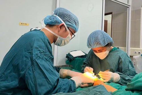 Chuyên gia khuyến cáo chị em cẩn trọng với quảng cáo tái sinh đa tầng trẻ hóa khuôn mặt