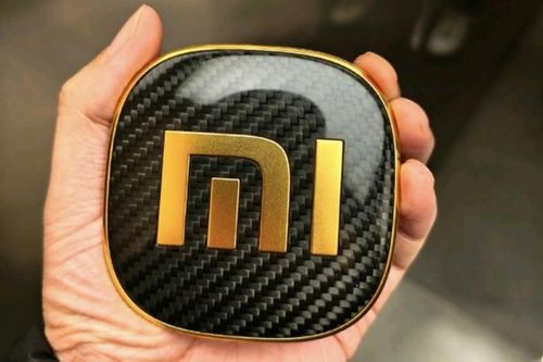 Logo dát vàng trên siêu xe điện Xiaomi bị trộm 'nhòm ngó'