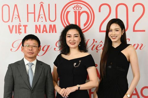 Nguyễn Thị Huyền lộ diện sau 20 năm đăng quang Hoa hậu Việt Nam