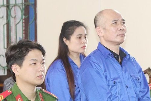 Phạt tù 'cặp đôi' lừa đảo 8 người đi xuất khẩu lao động
