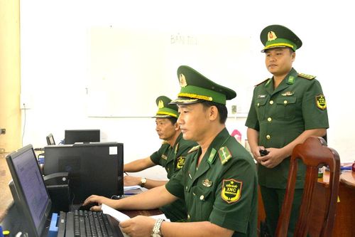 Người chỉ huy đồn gương mẫu từ lời nói đến việc làm