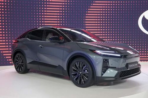 Ảnh thực tế SUV điện thứ 3 của Toyota tại châu Âu