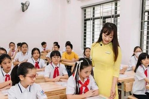 Chuyên gia giáo dục: Nhiều trẻ ức chế, tổn thương thần kinh vì cha mẹ kỳ vọng con giỏi mọi thứ