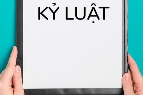 Kỷ luật nữ giáo viên bị tố quan hệ bất chính với đồng nghiệp
