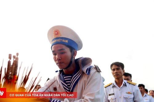 Lễ tưởng niệm giữa sóng biển Gạc Ma